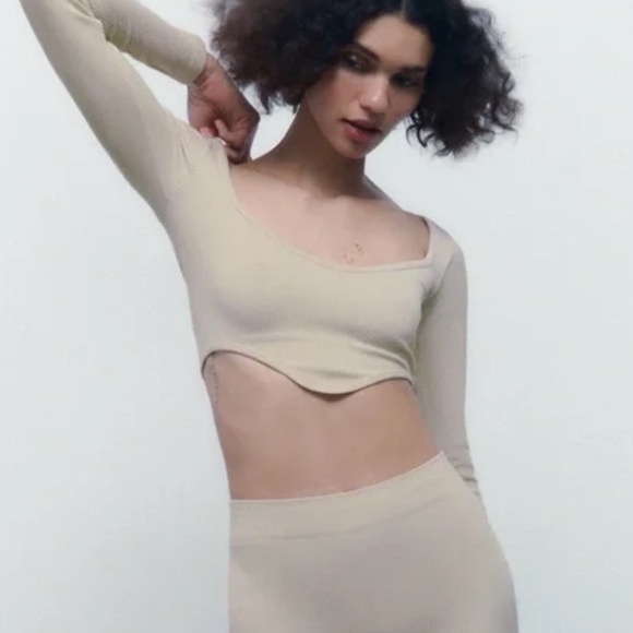 Zara Light Beige Textured Top - Picture 2 of 4